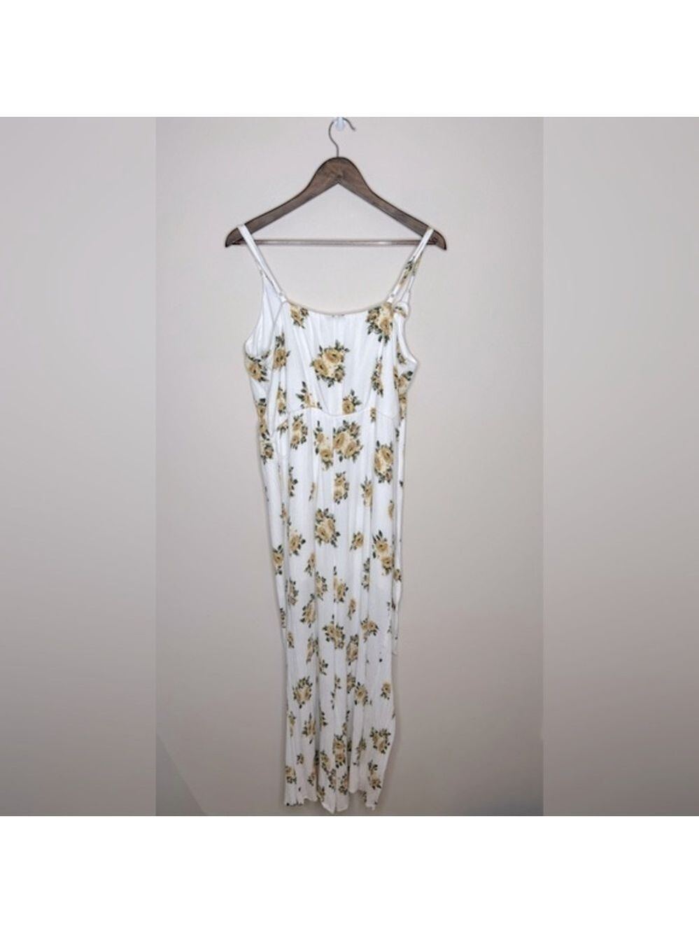 Charming Charlie Woven V-Neck Jumpsuit Wide Split Leg Yellow Floral XL - Picture 3 of 12
